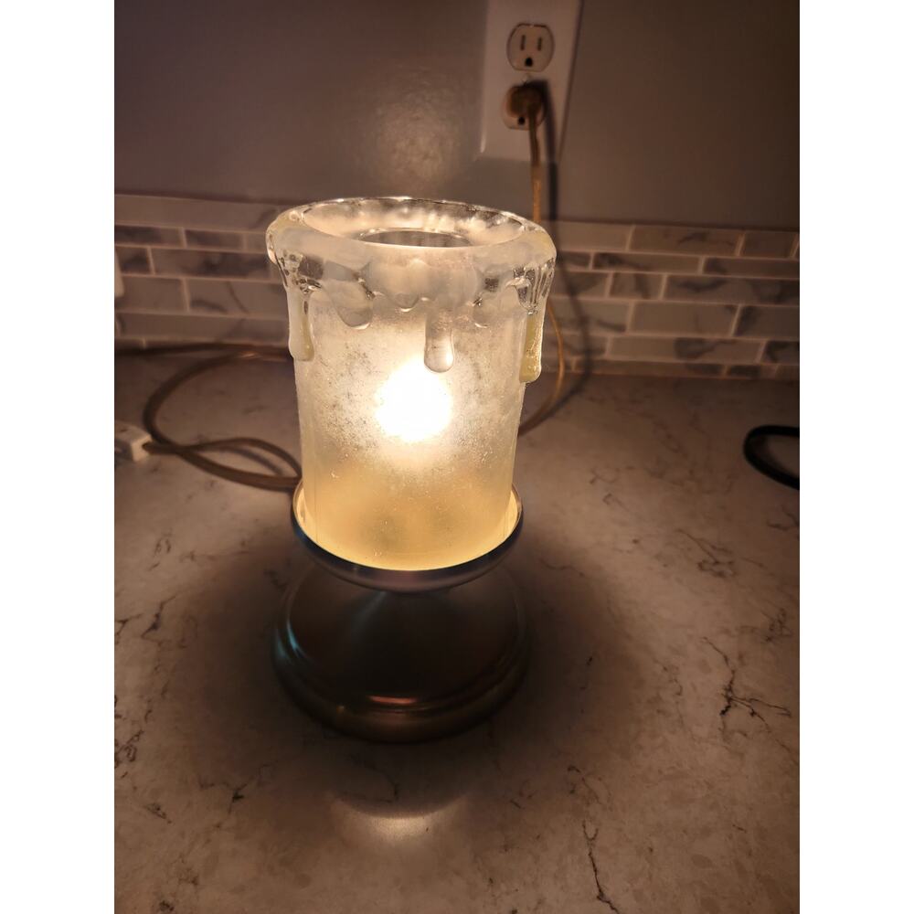 1980's Chrome Table/Accent Lamp with Thick Frosted Globe 7 5/8"Tx 3 7/8"W